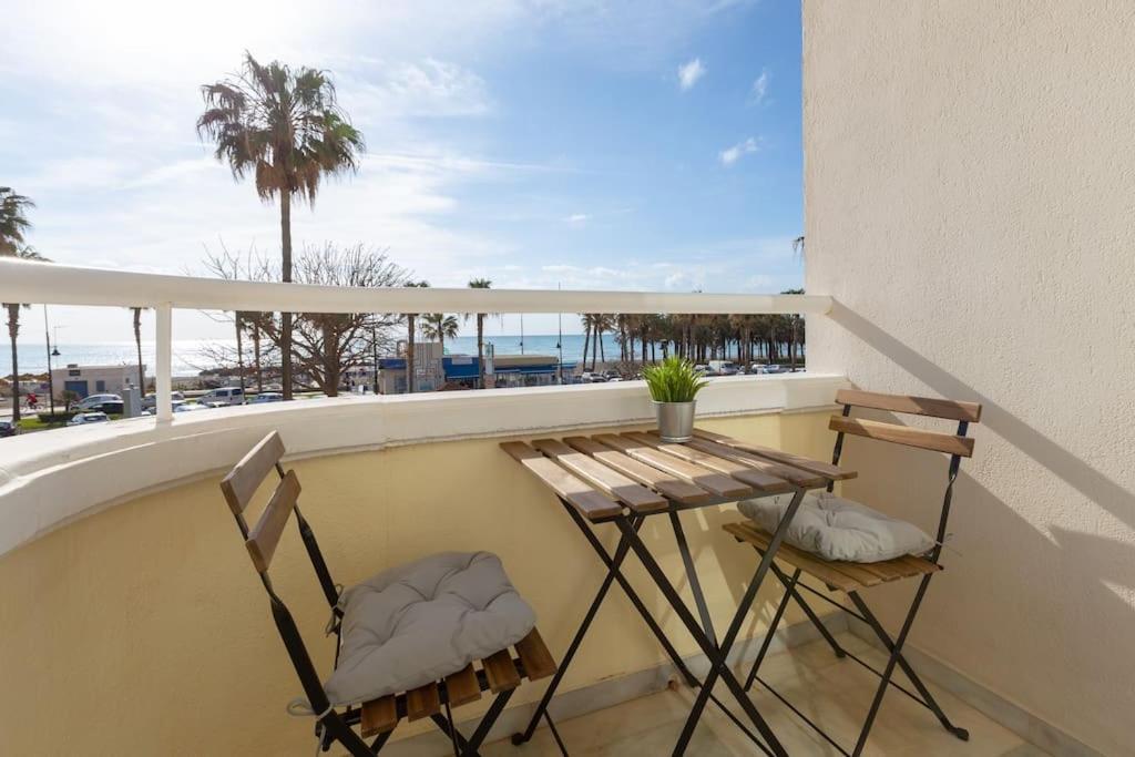 Eden Costa Lago Primera Linea De Mar Torremolinos Exterior photo